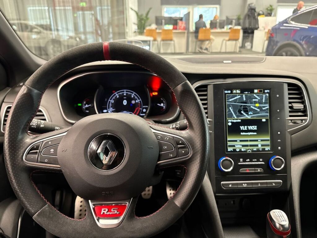 Renault Megane 2021 Oranssi