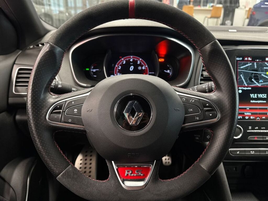 Renault Megane 2021 Oranssi