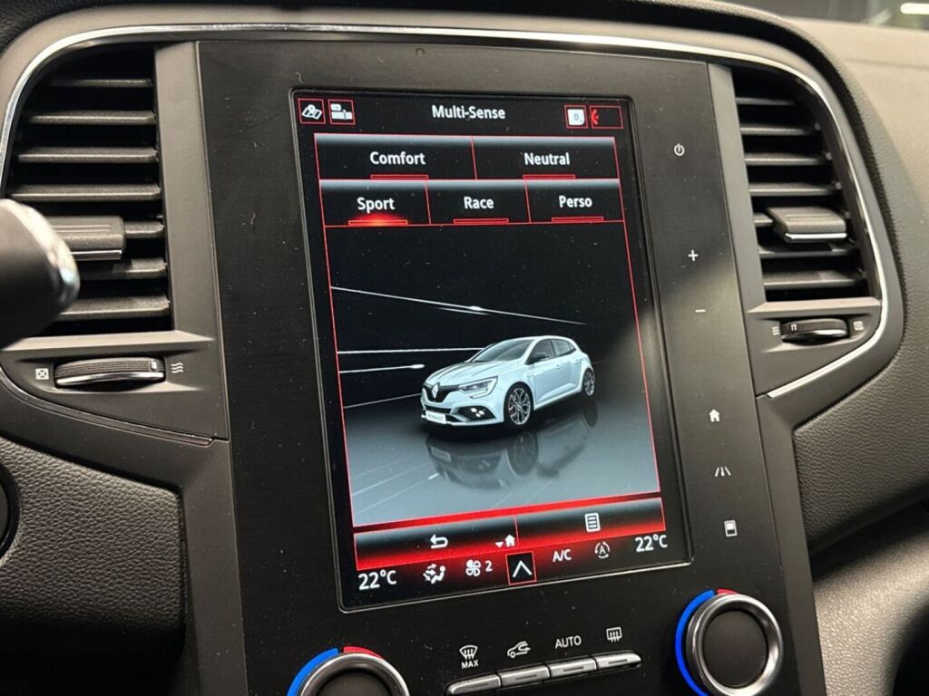 Renault Megane 2021 Oranssi