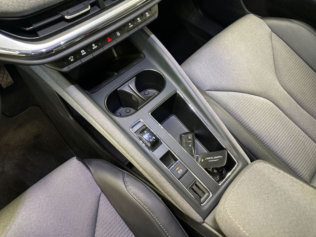 Skoda Enyaq 2022 Sininen