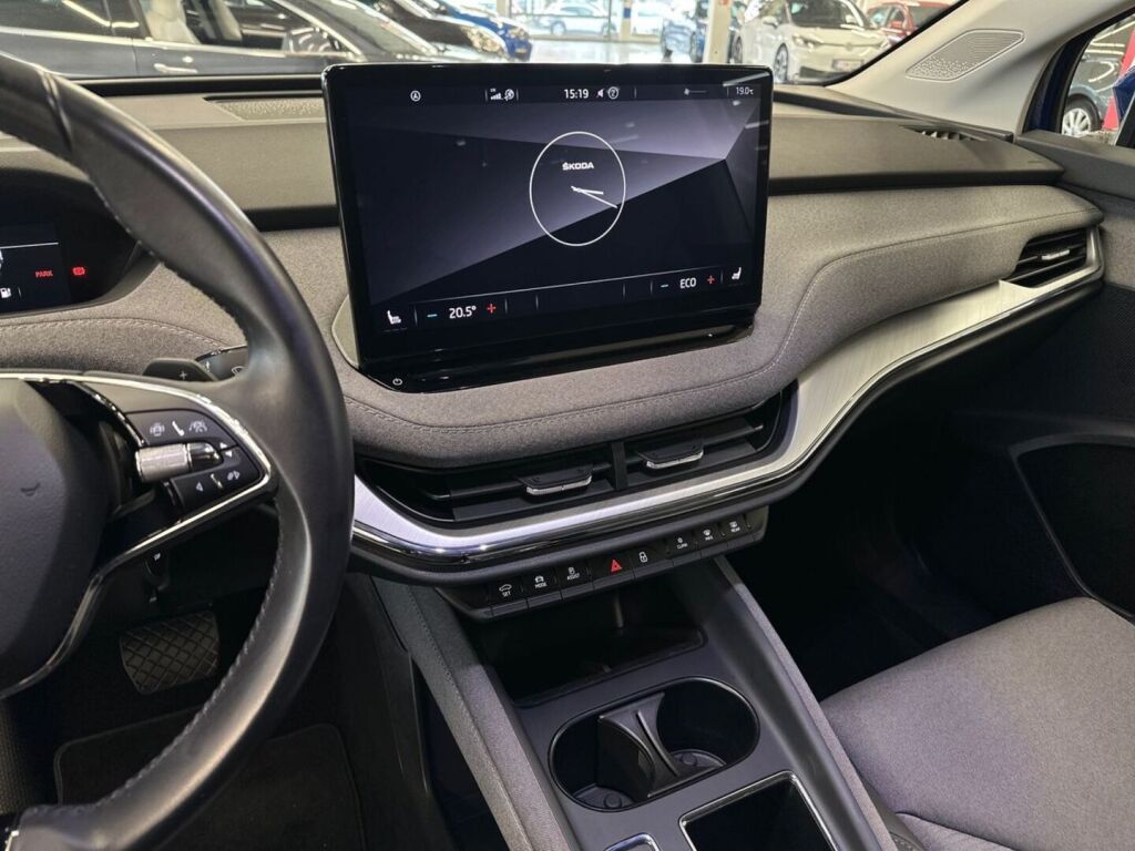 Skoda Enyaq 2022 Sininen