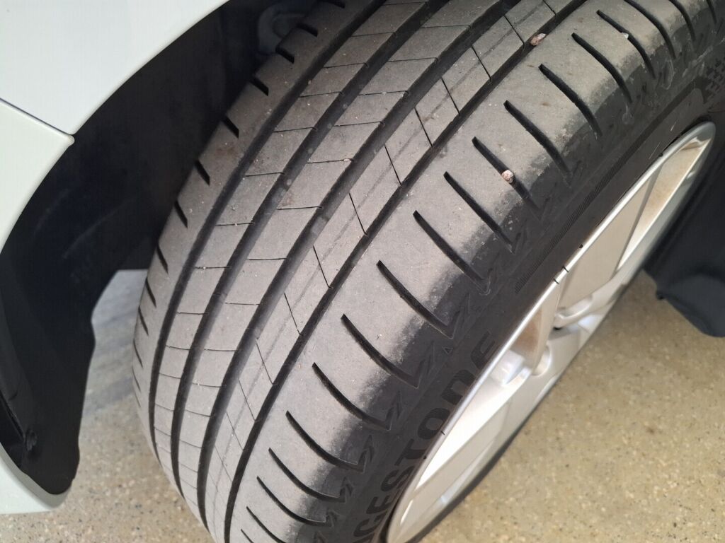 Renault Clio 2022 Valkoinen