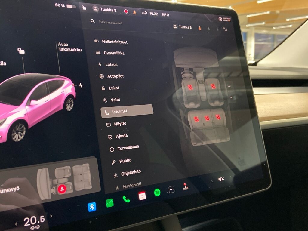 Tesla Model Y 2021 Valkoinen