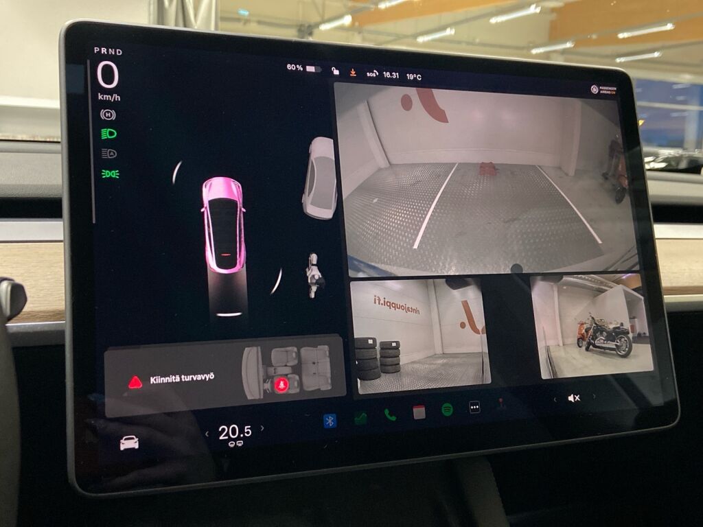 Tesla Model Y 2021 Valkoinen