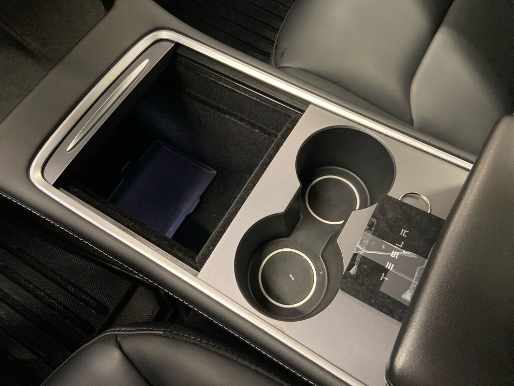 Tesla Model Y 2021 Valkoinen