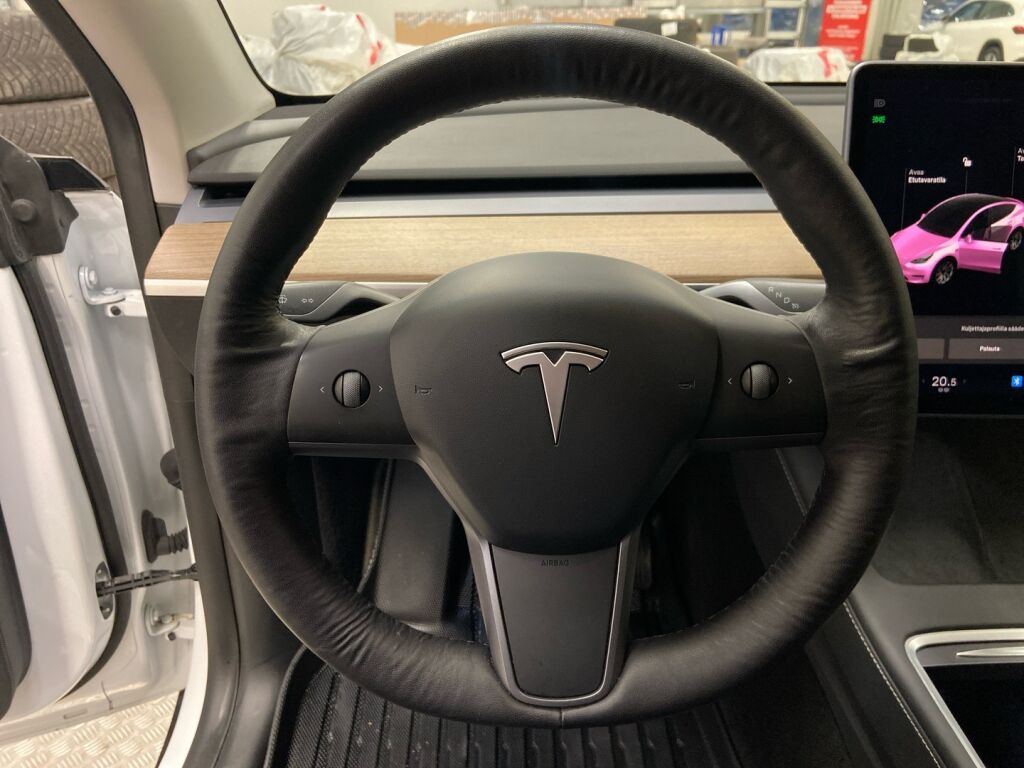 Tesla Model Y 2021 Valkoinen