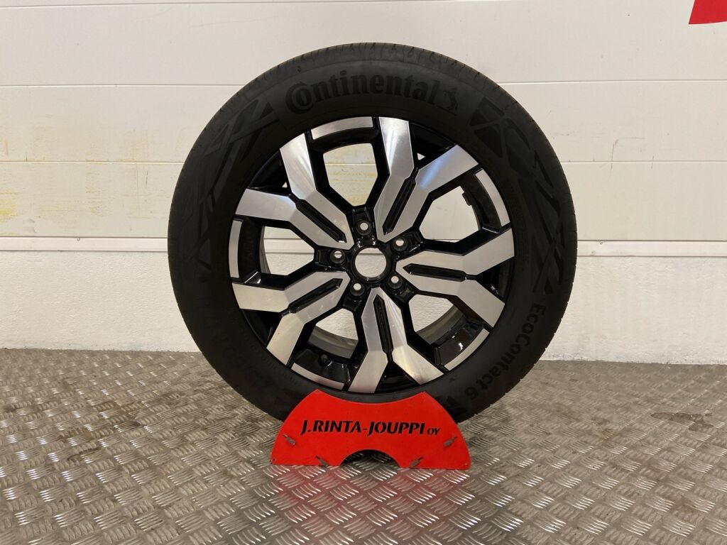 Dacia Duster 2021 Oranssi