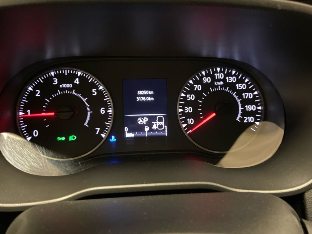 Dacia Duster 2021 Oranssi