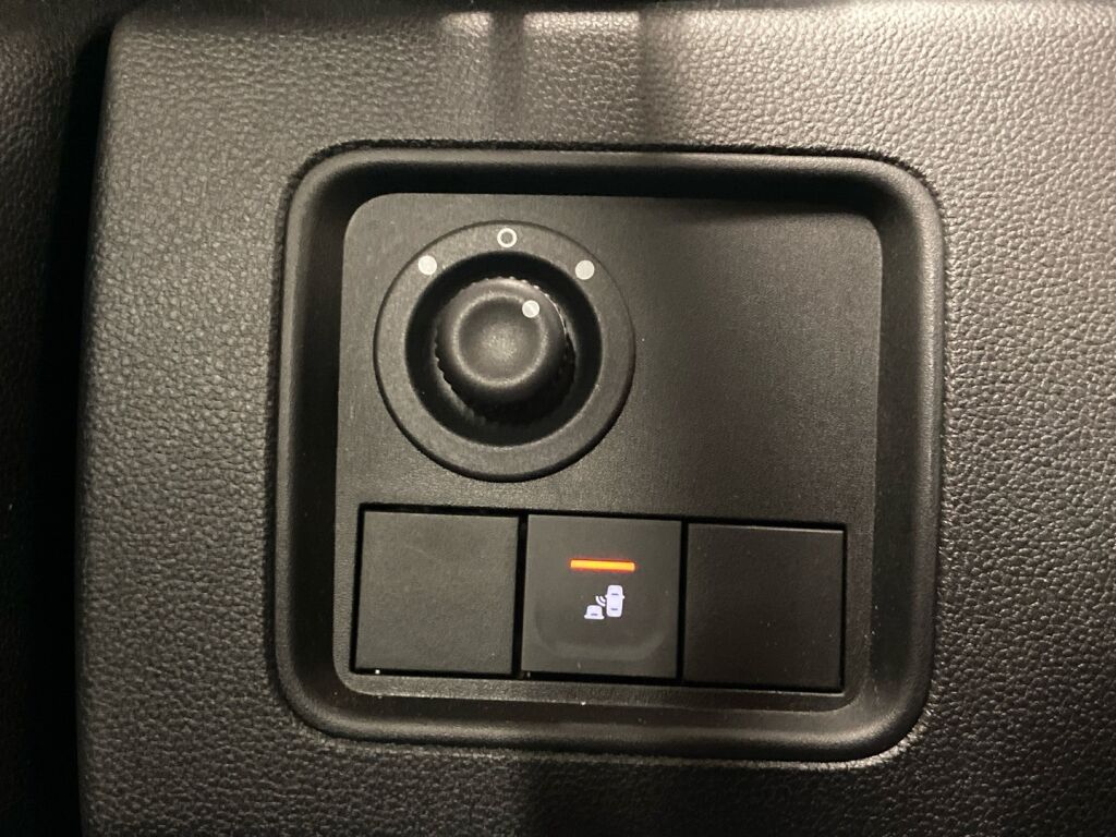 Dacia Duster 2021 Oranssi