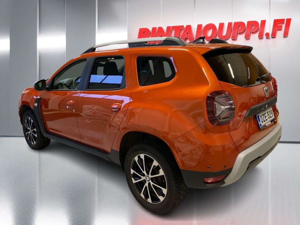 Dacia Duster 2021 Oranssi