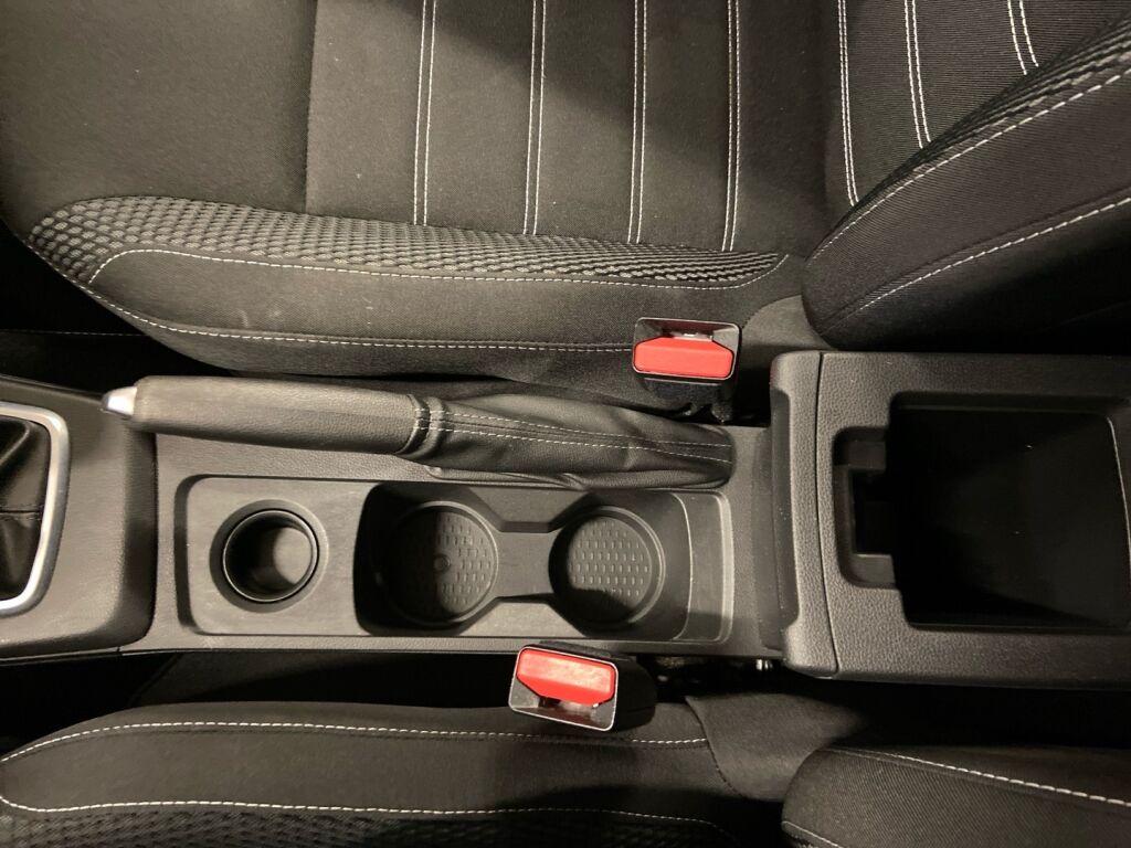 Dacia Duster 2021 Oranssi