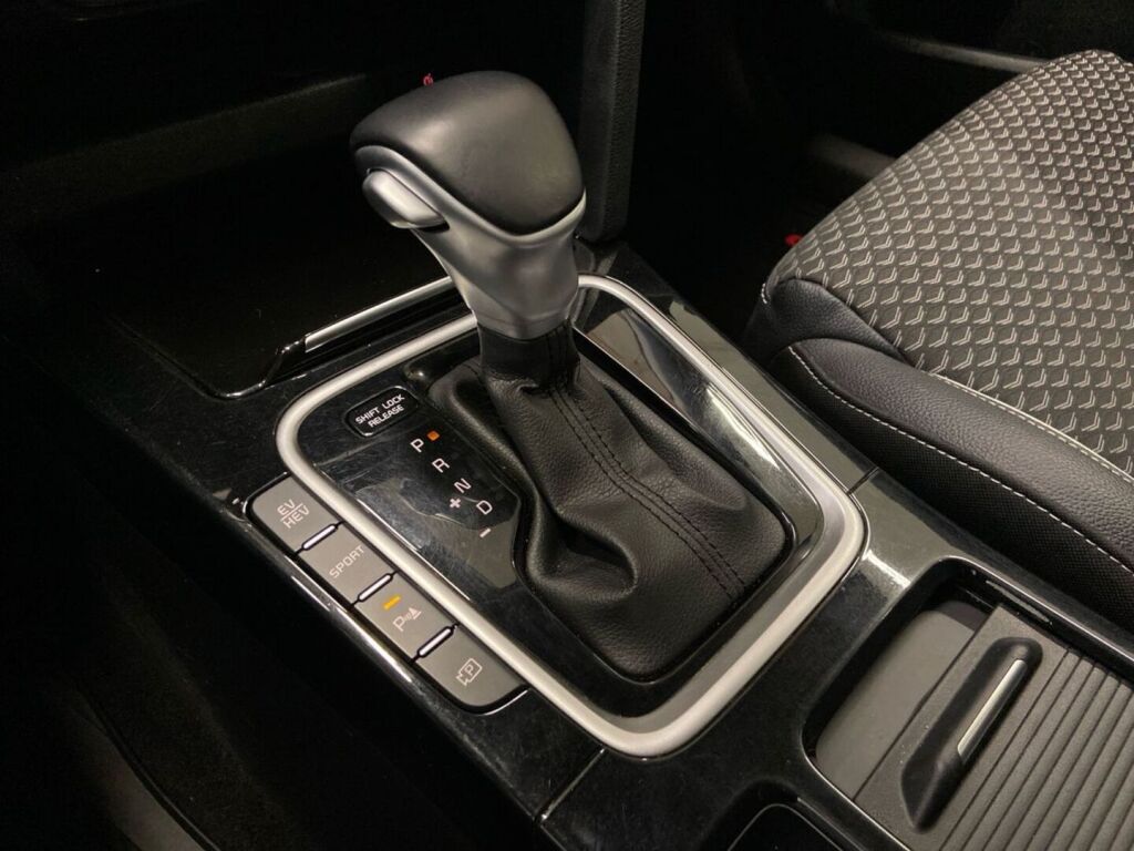 Kia Ceed 2022 Harmaa