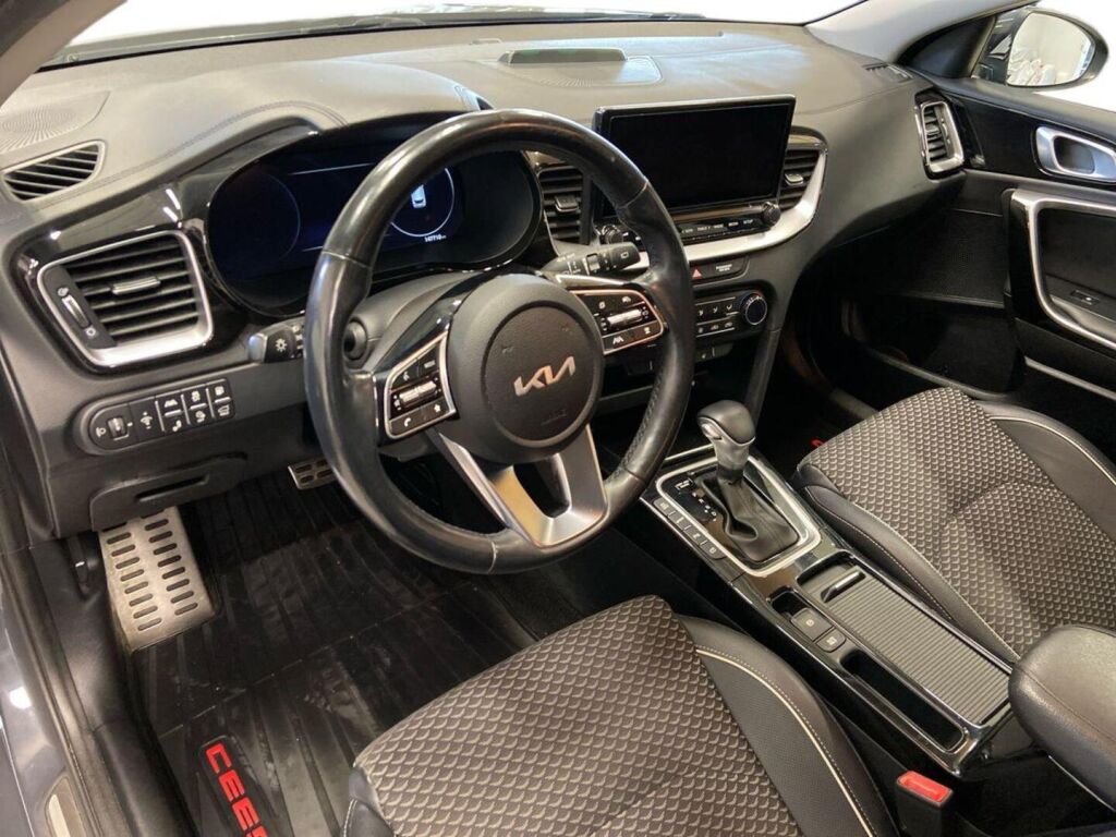 Kia Ceed 2022 Harmaa