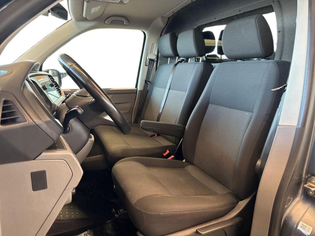 Volkswagen Transporter 2021 Harmaa