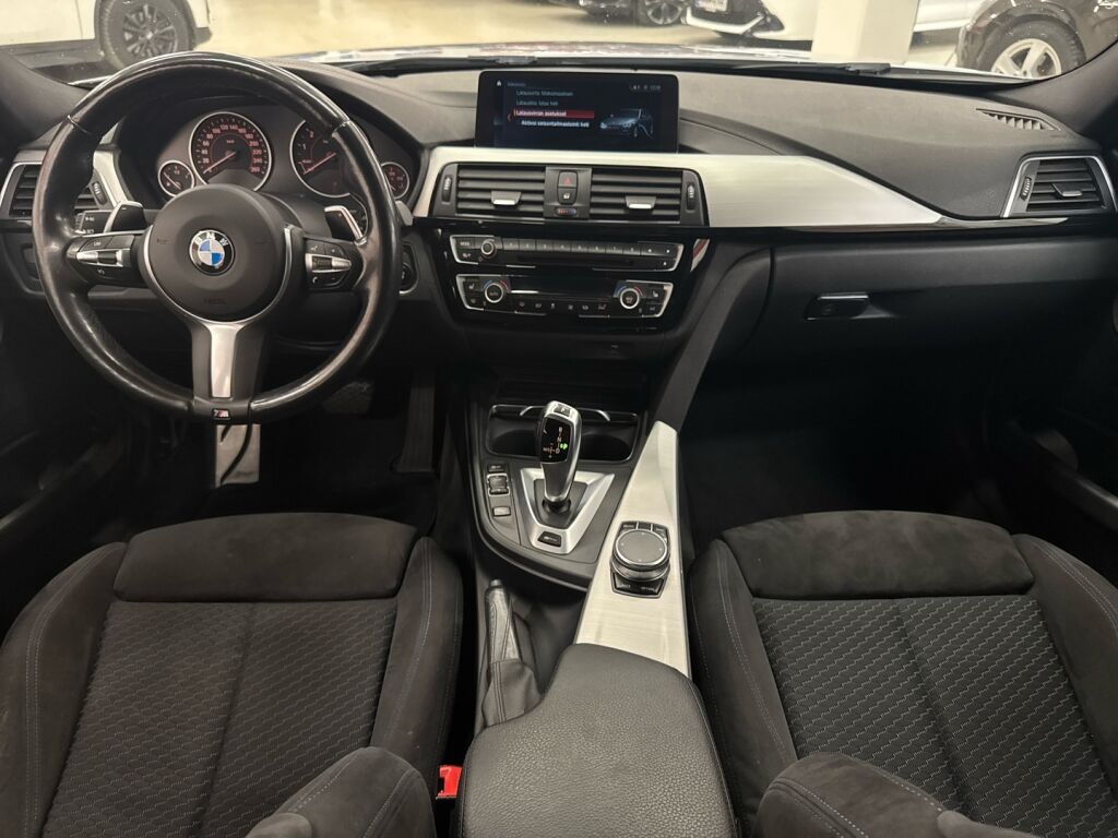 BMW 330 2018 Harmaa