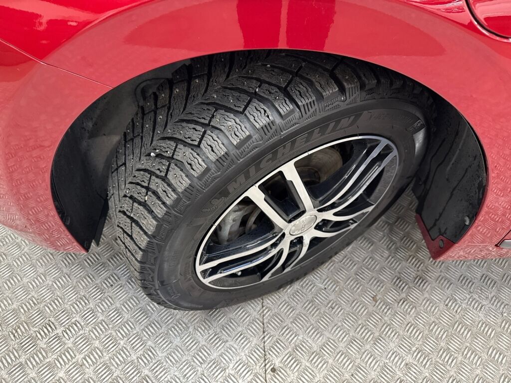 Hyundai IONIQ plug-in 2019 Punainen