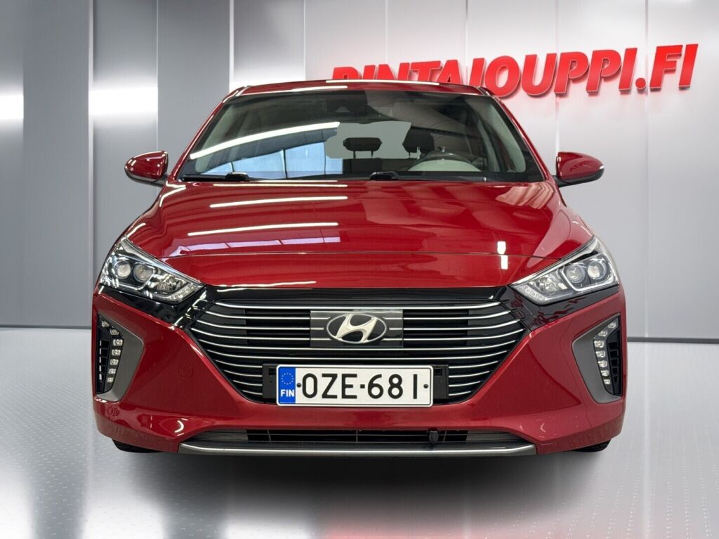 Hyundai IONIQ plug-in 2019 Punainen