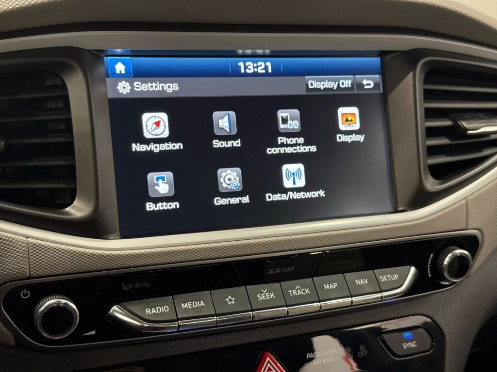 Hyundai IONIQ plug-in 2019 Punainen