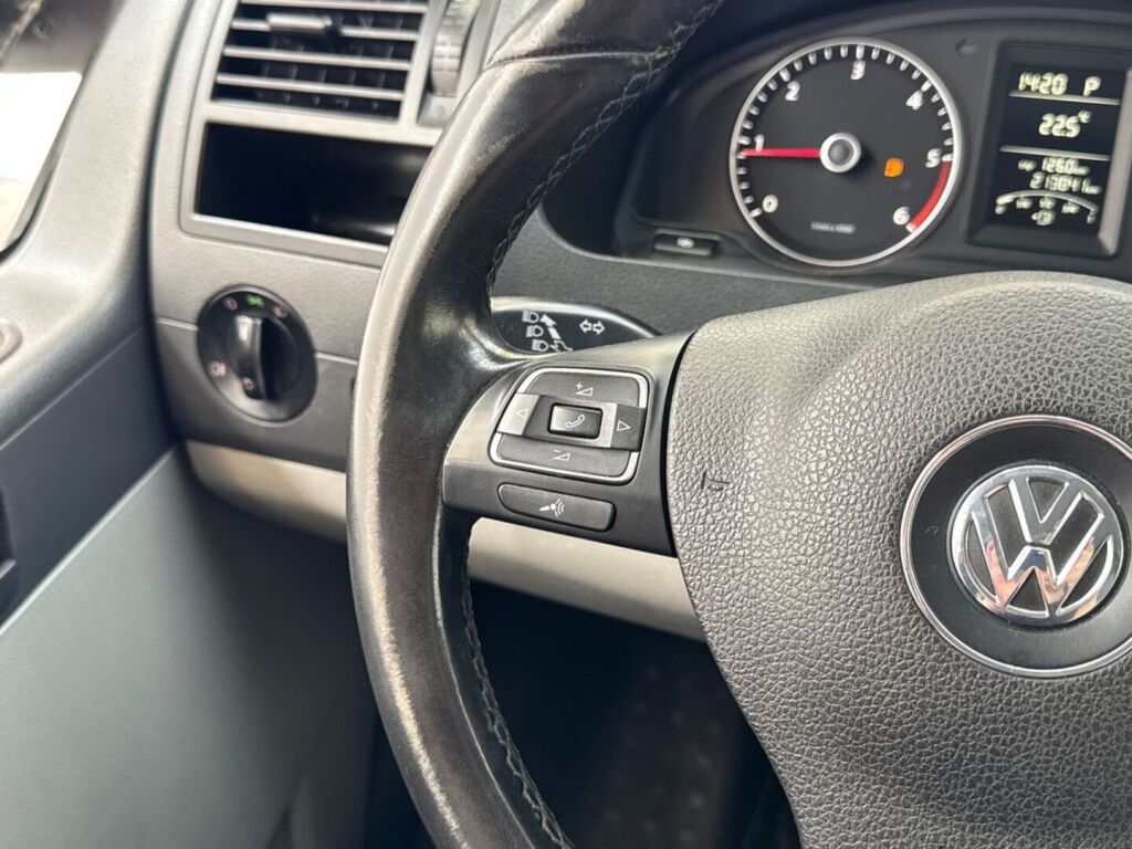 Volkswagen Transporter 2010 Valkoinen