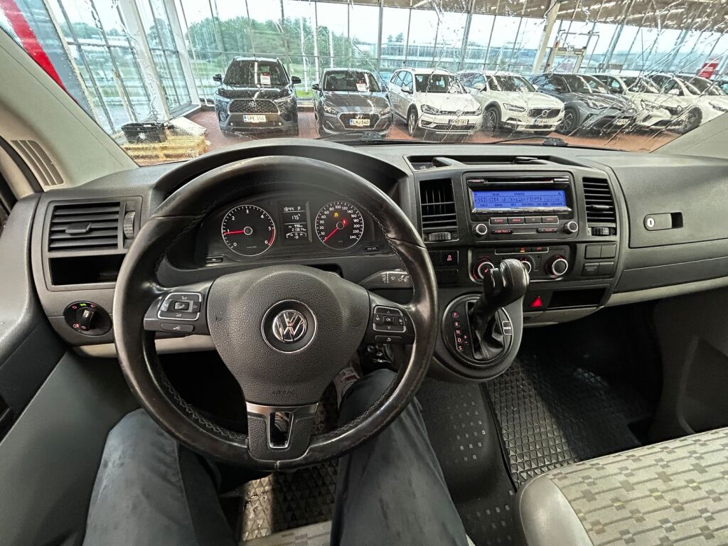 Volkswagen Transporter 2010 Valkoinen