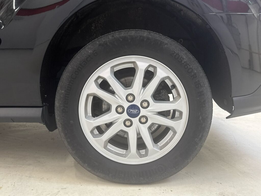 Ford Transit Connect 2022 Musta