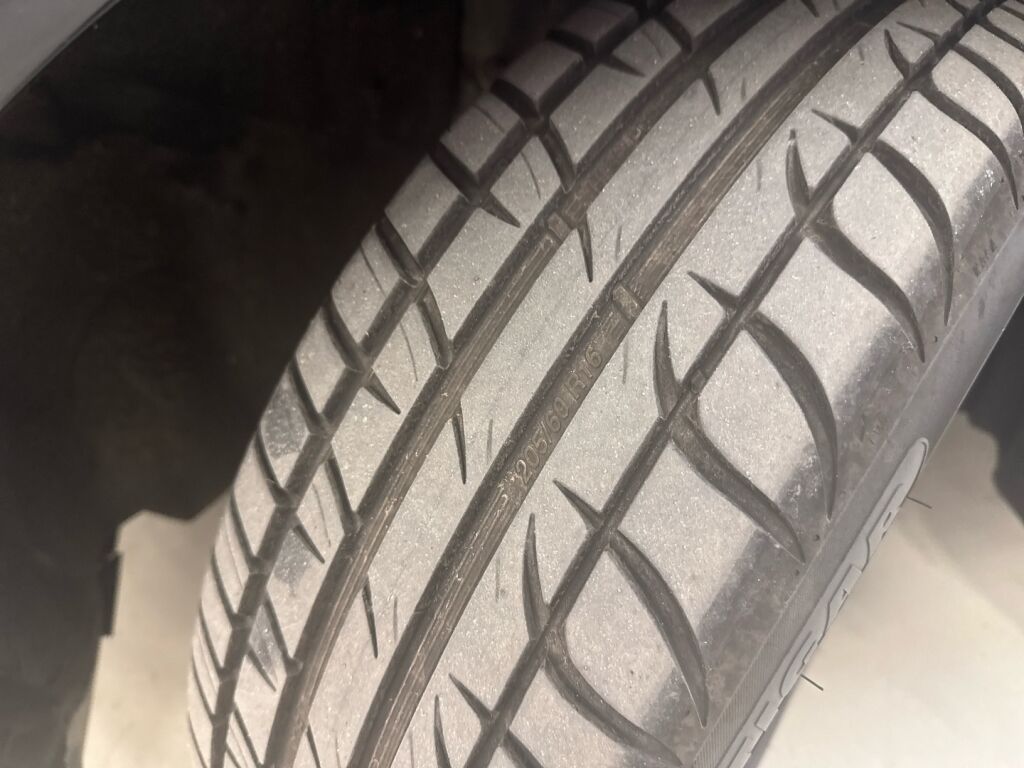 Ford Transit Connect 2022 Musta