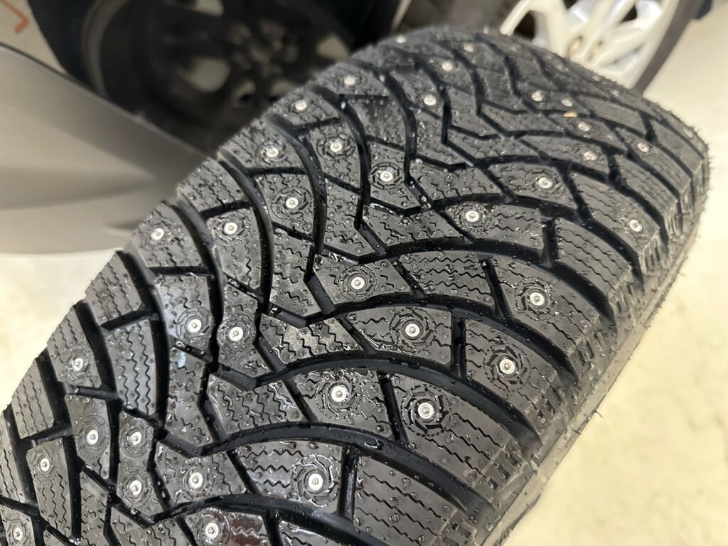 Ford Transit Connect 2022 Musta