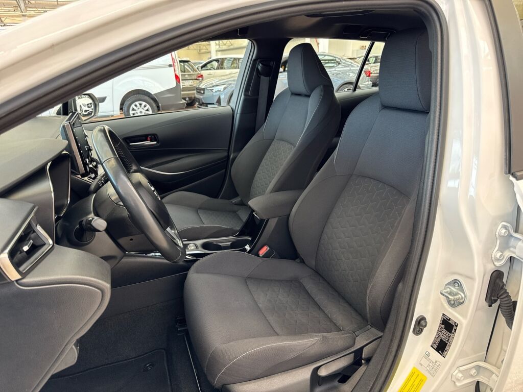 Toyota Corolla 2021 Valkoinen