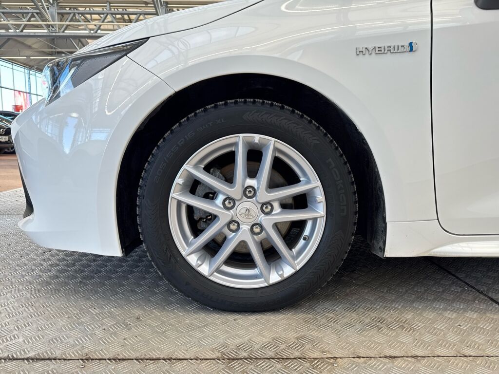 Toyota Corolla 2021 Valkoinen