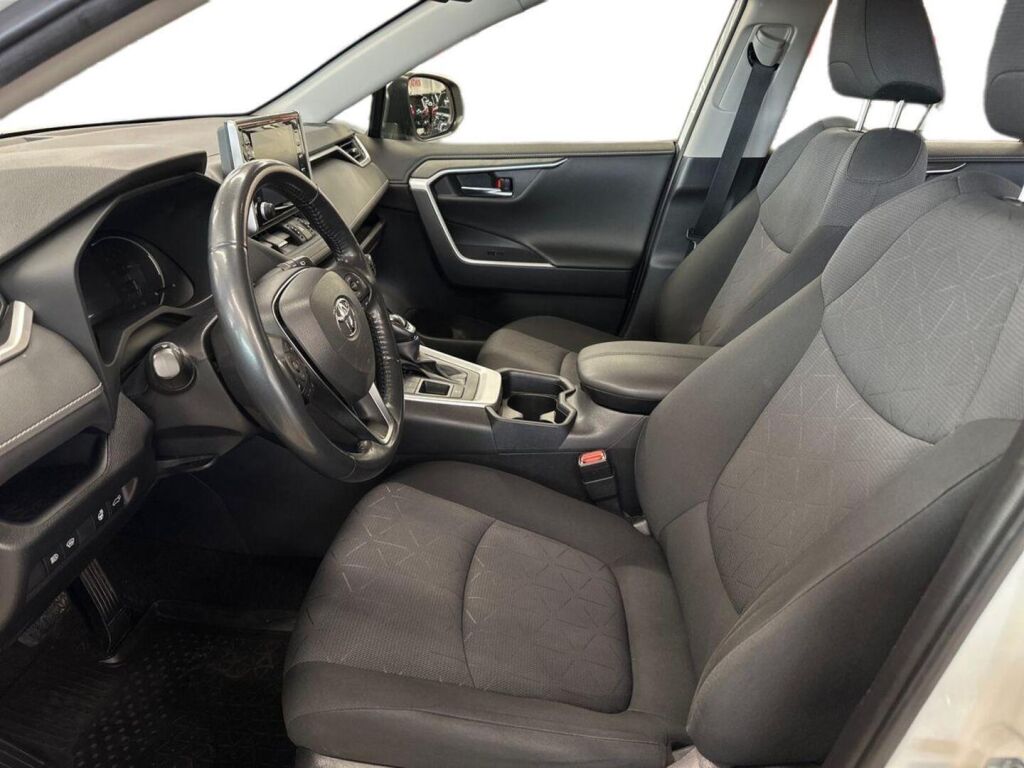 Toyota RAV4 2021 Valkoinen