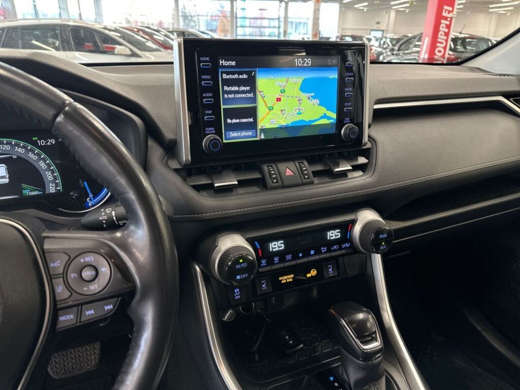 Toyota RAV4 2021 Valkoinen
