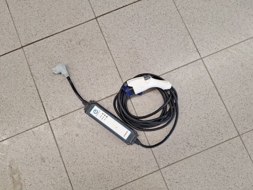 Nissan Leaf 2016 Harmaa