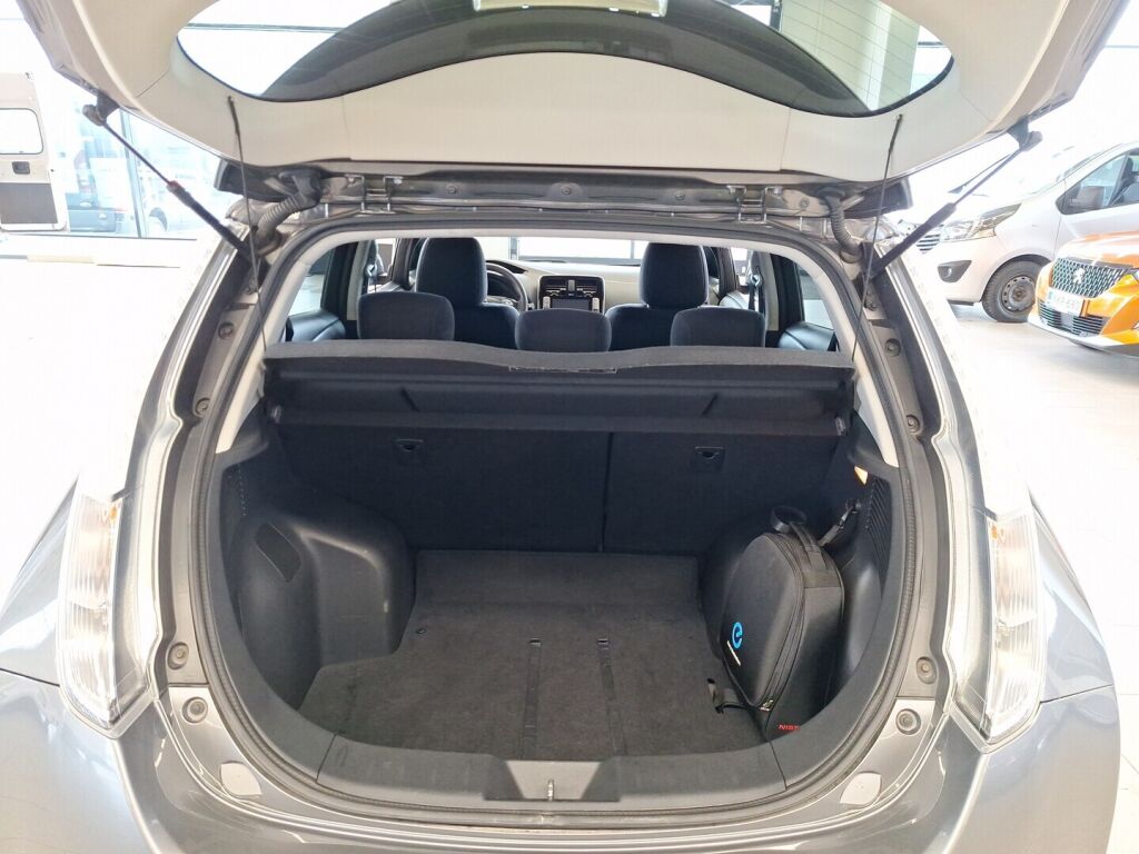 Nissan Leaf 2016 Harmaa