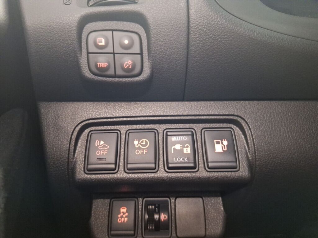 Nissan Leaf 2016 Harmaa