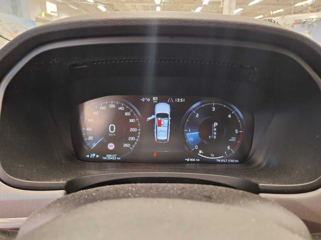 Volvo V90 2018 Valkoinen