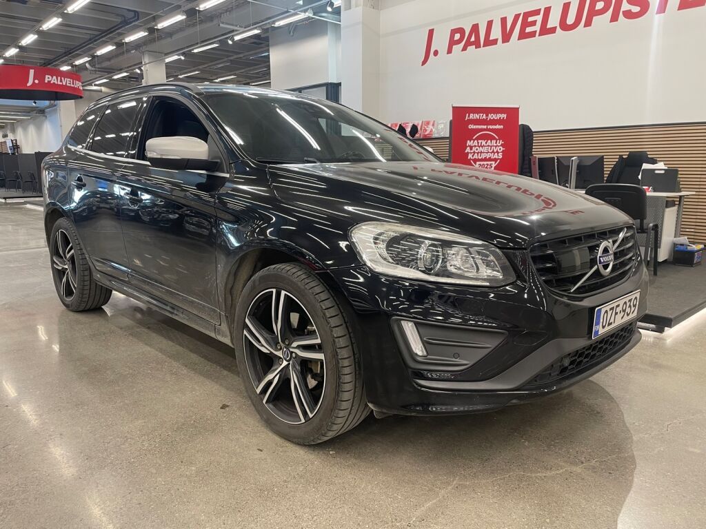 Volvo XC60 2016 Musta
