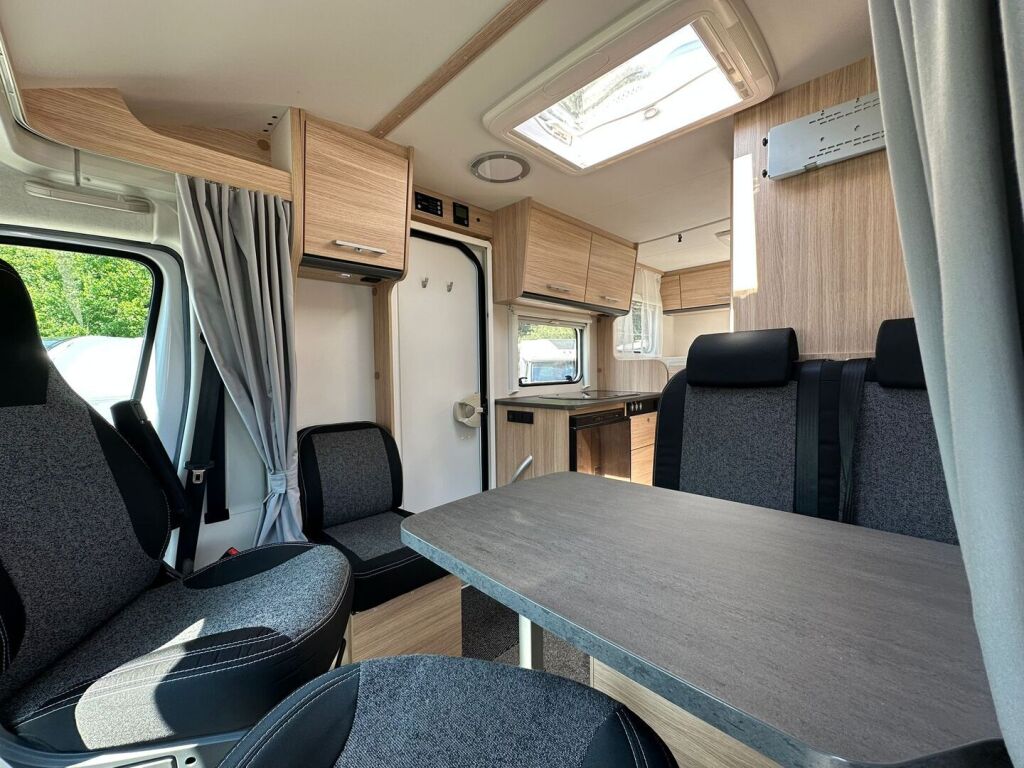 Sunlight V 60 2021 Valkoinen