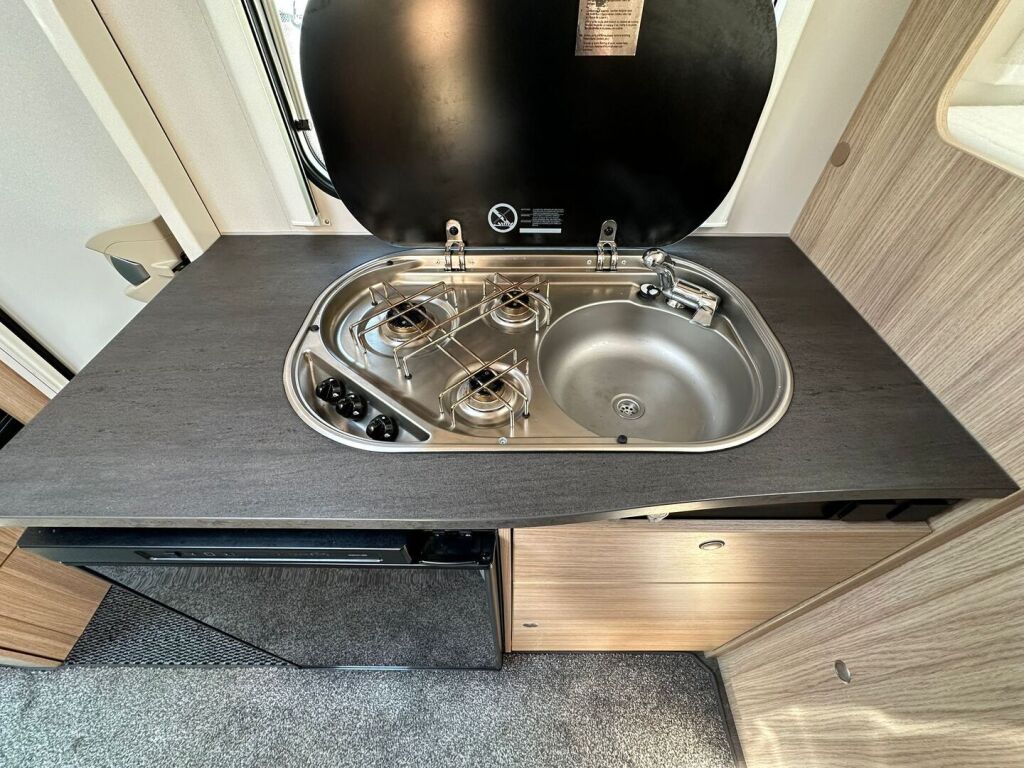 Sunlight V 60 2021 Valkoinen