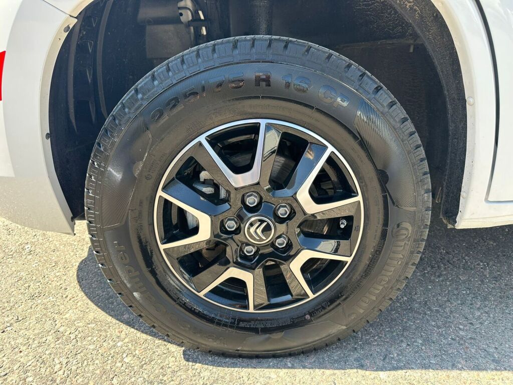 Sunlight V 60 2021 Valkoinen