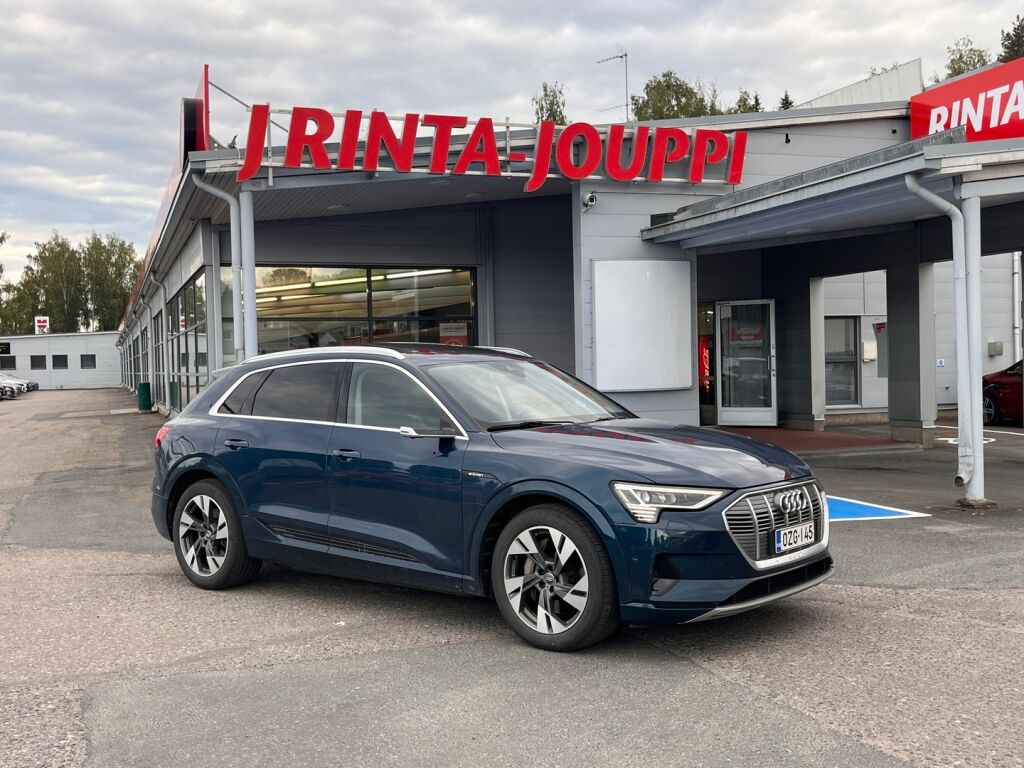 Audi e-tron 2020 Sininen