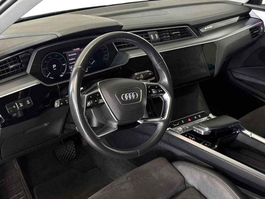 Audi e-tron 2020 Sininen