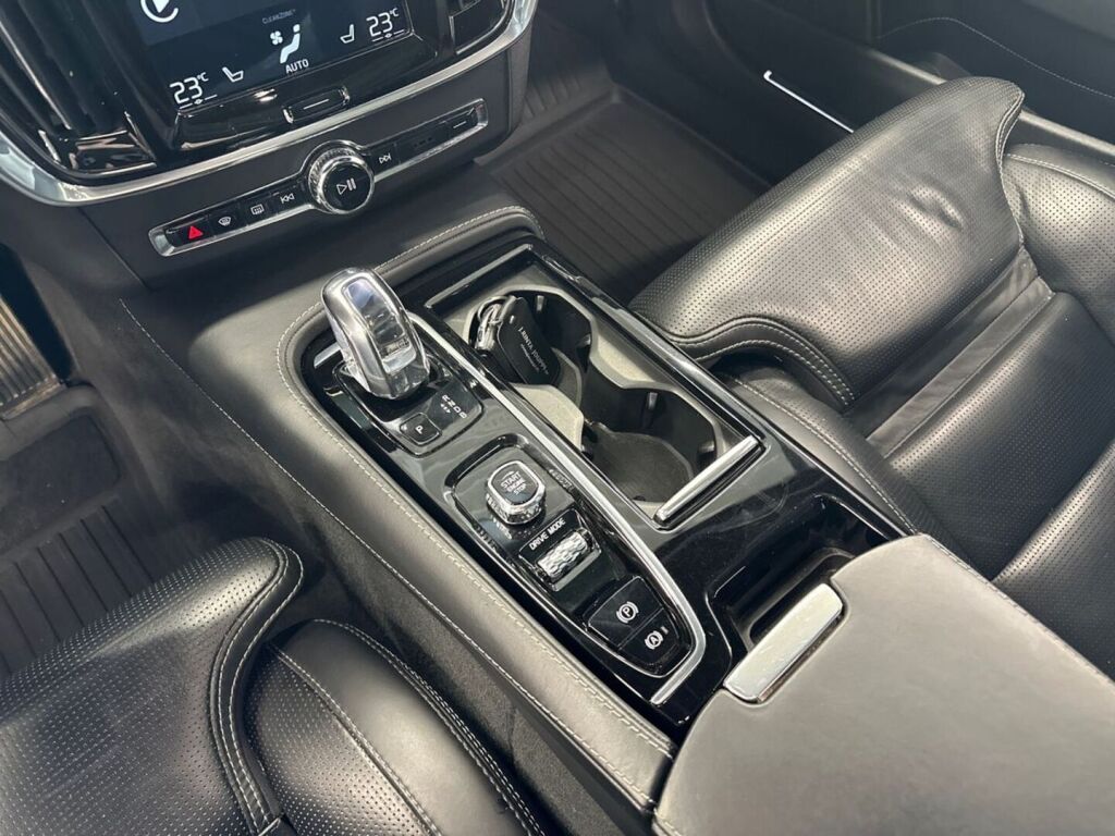 Volvo V90 2018 Hopea