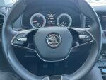 Skoda Karoq 2021 Musta