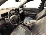 Ford Mustang Mach-E 2022 Punainen