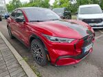 Ford Mustang Mach-E 2022 Punainen