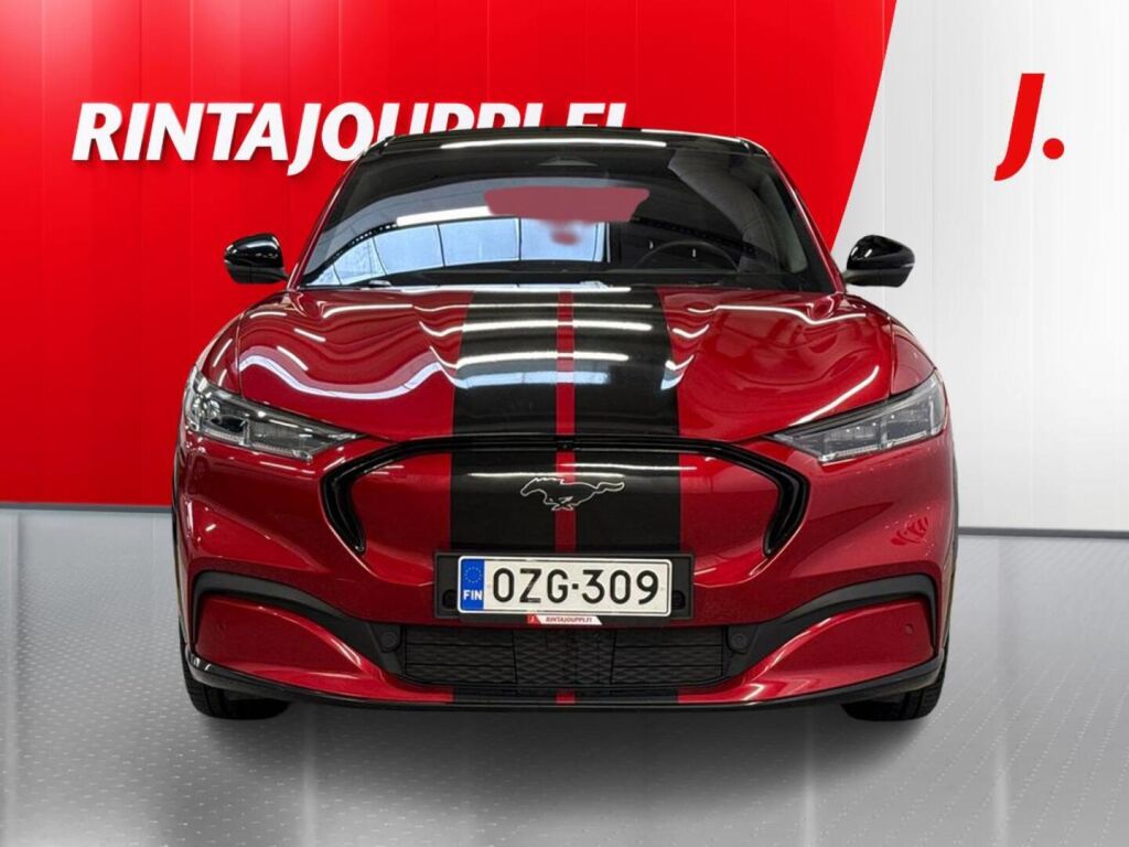 Ford Mustang Mach-E 2022 Punainen