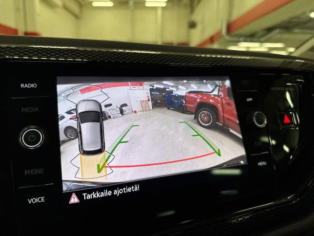 Volkswagen Polo 2022 Musta