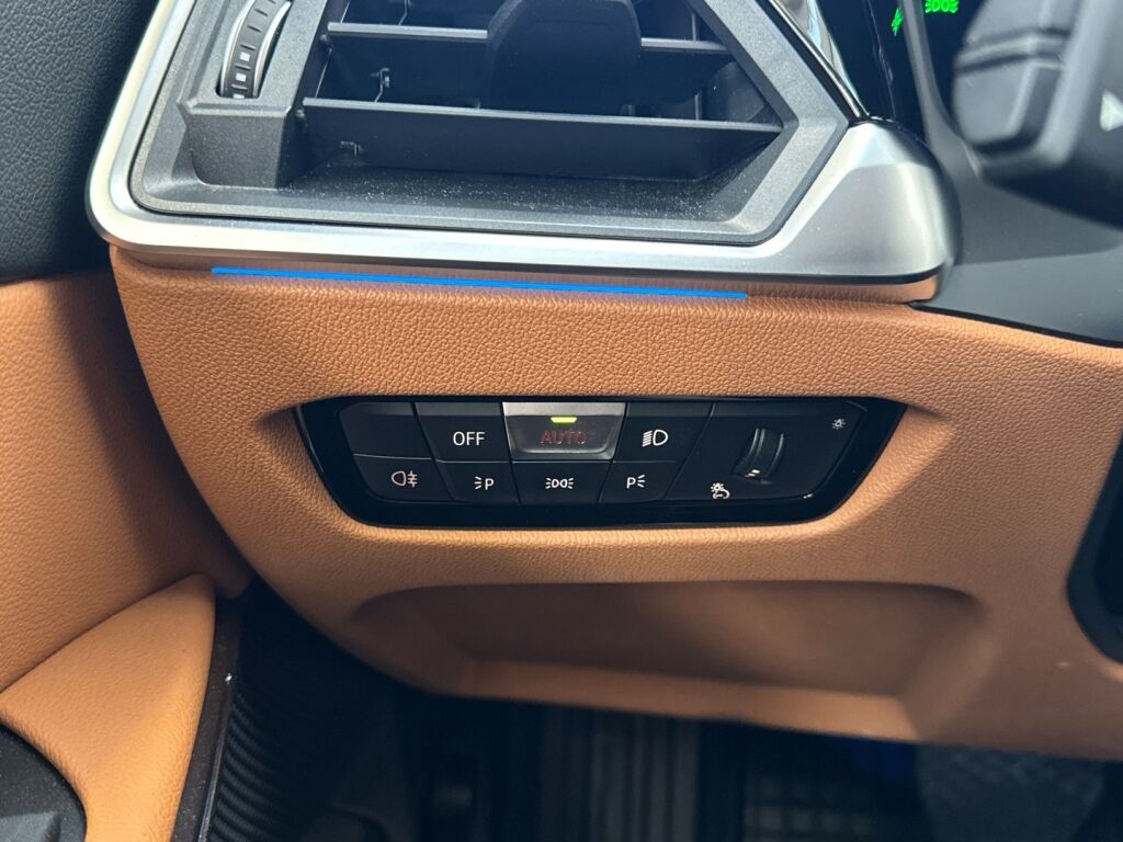 BMW 320 2021 Valkoinen