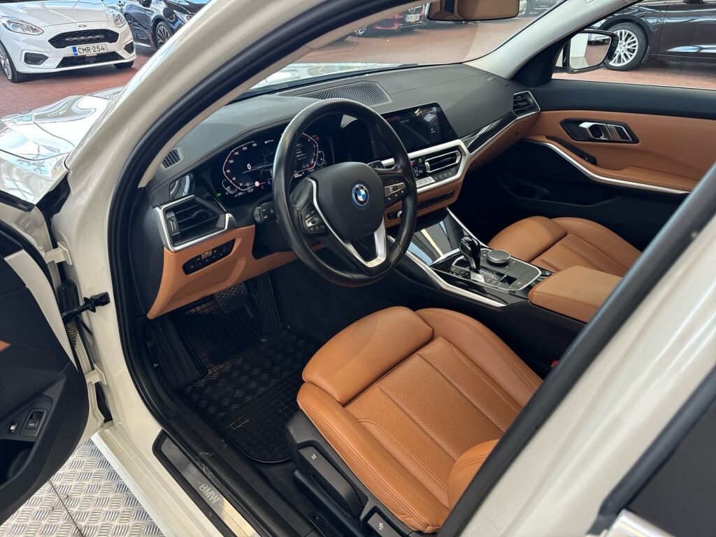 BMW 320 2021 Valkoinen