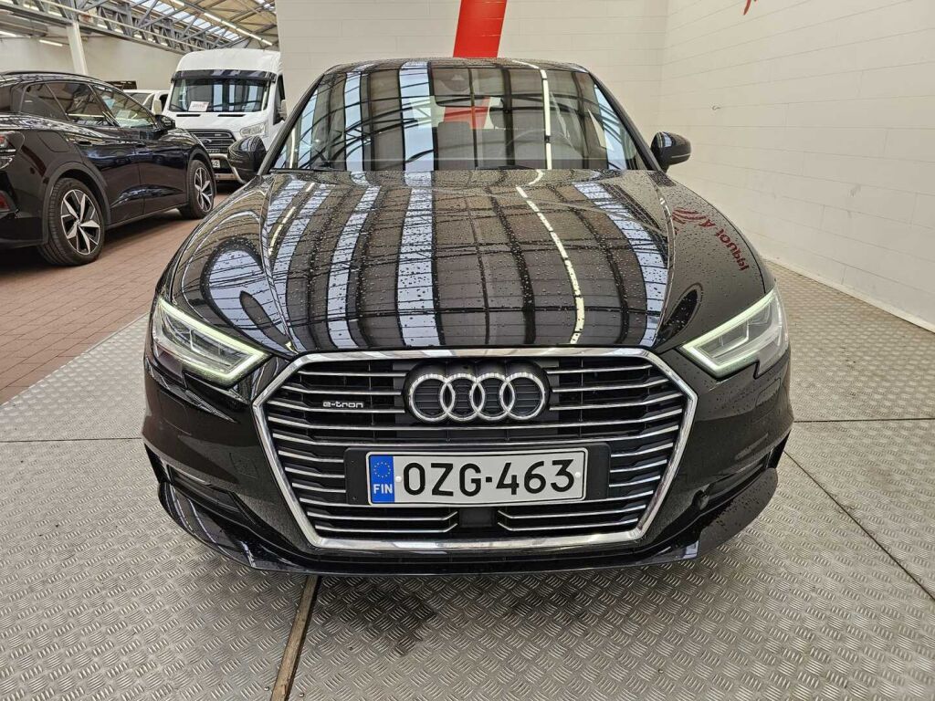 Audi A3 2018 Musta